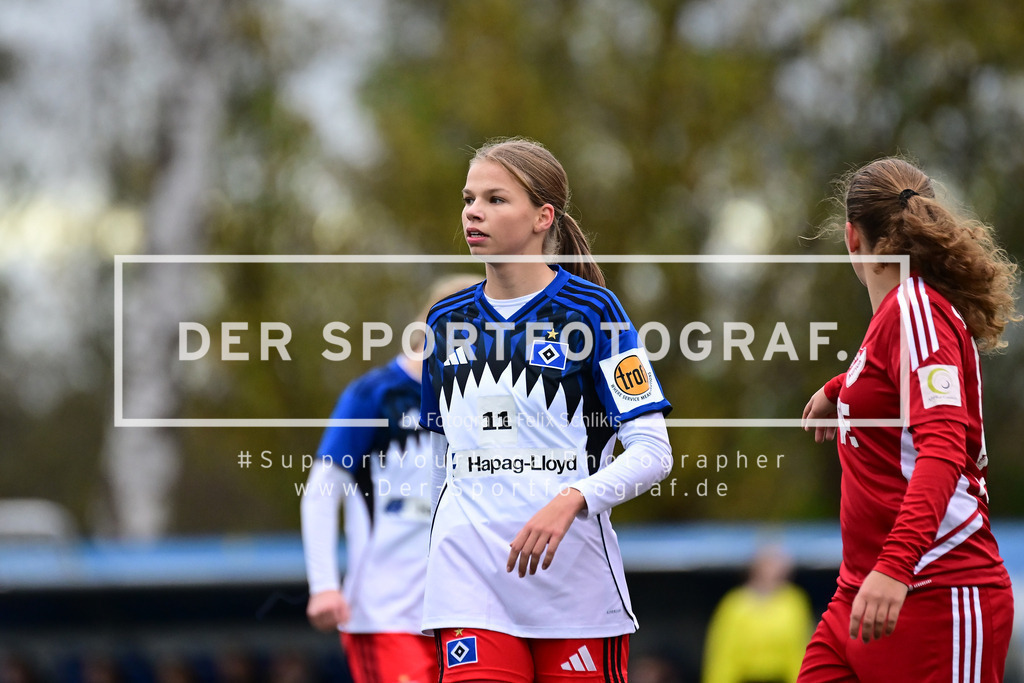 Fußball I Juniorinnen I Saison 2025-2026 I Regionalliga Nord I 7. Spieltag I Hamburger SV U17 - SpVg Aurich U17 I 02217 | Der Sportfotograf. - Realized with Pictrs.com