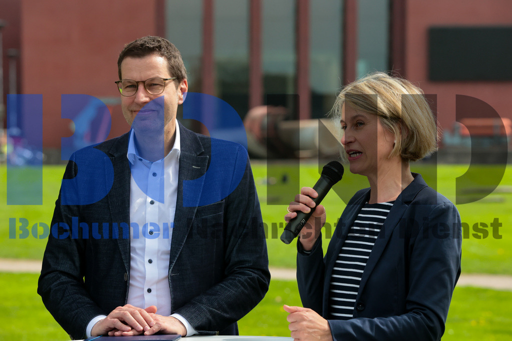 Bergmann-Ampel vor dem Deutschen Bergbaumuseum {date} -  | {headline}



(Foto: Sebastian Sendlak / BOND)

 - Realisiert mit Pictrs.com