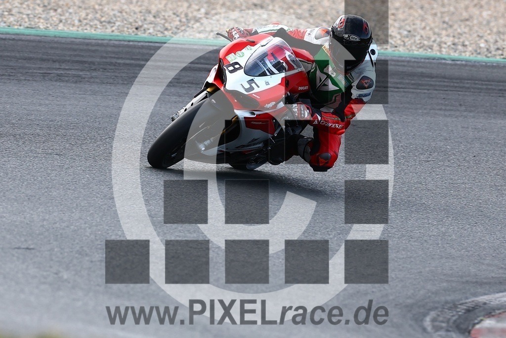 0085-20240915_06928 | Schöne Erinnerungen an spannende Momente - das festzuhalten ist unser Job. PIXELrace.de ist seit 2003 auf den Rennstrecken Europas unterwegs um die Action draußen beim Fahren und die wunderbare Stimmung imm Fahrerlager für euch einzufangen.