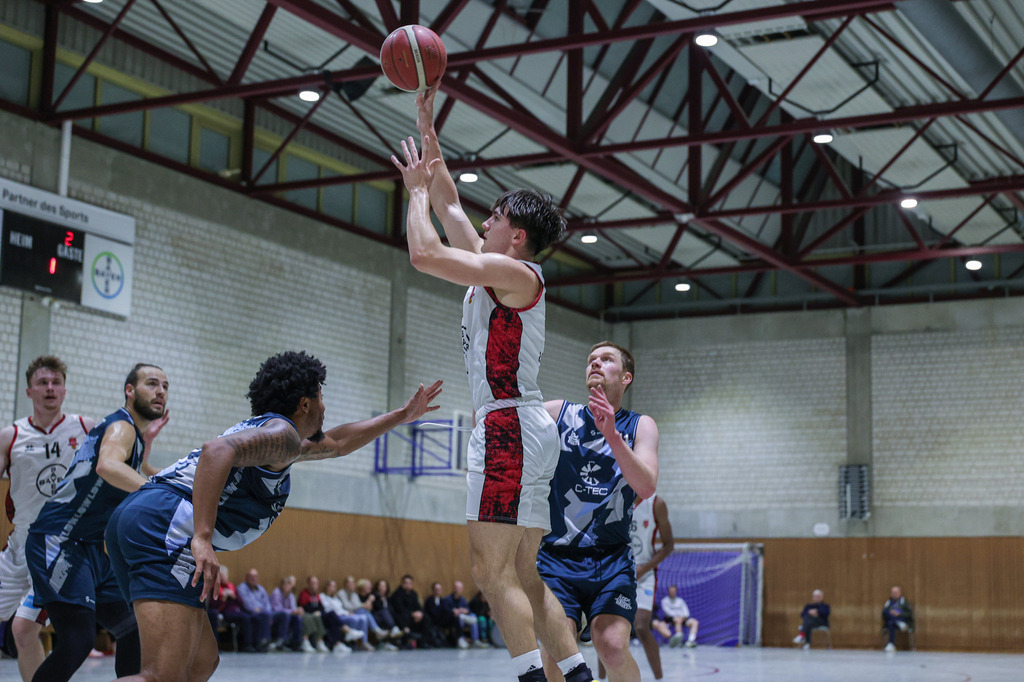 1.Regio BAYER GIANTS vs LippeBaskets Werne-59 | Fotos von Basketballspielen aus dem Raum NRW fotografiert von Gero Mueller-Laschet und Daniel Schaefer - Realisiert mit Pictrs.com