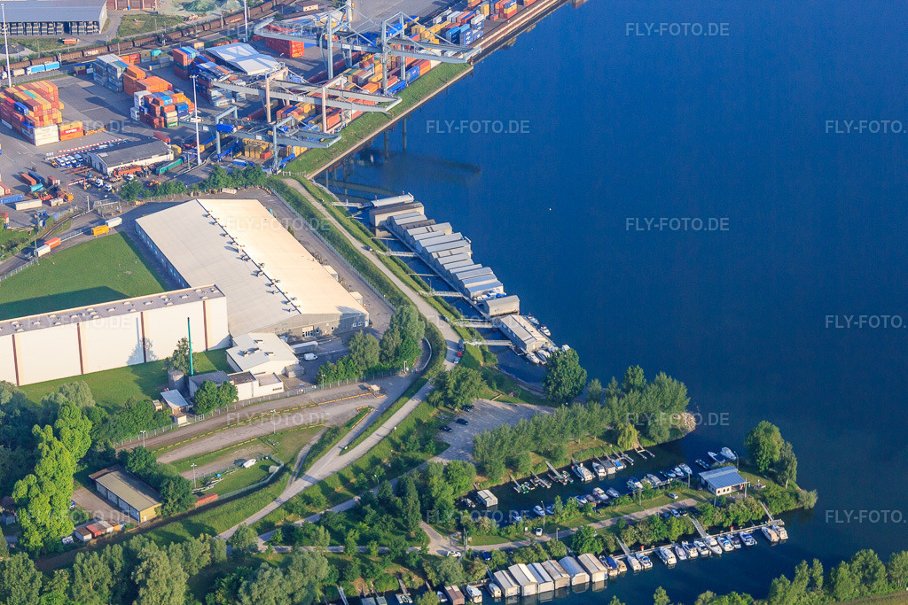 Luftbild: XPO Logistics an der Alte Schiffsbrückenstr in Germersheim im Bundesland Rheinland-Pfalz in Deutschland. Foto: IMG_64901.jpg vom 18.05.2014 durch Werner Riehm/FLY-FOTO.de