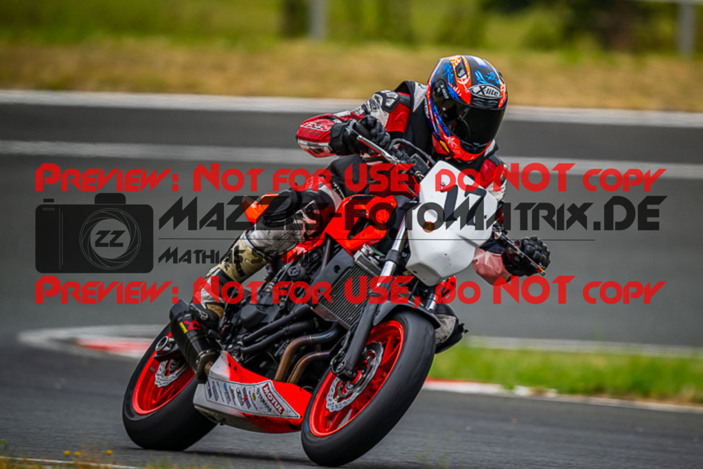 MaZZes_Fotomatrix_20230721_6007705_2052 | TWIN CUP