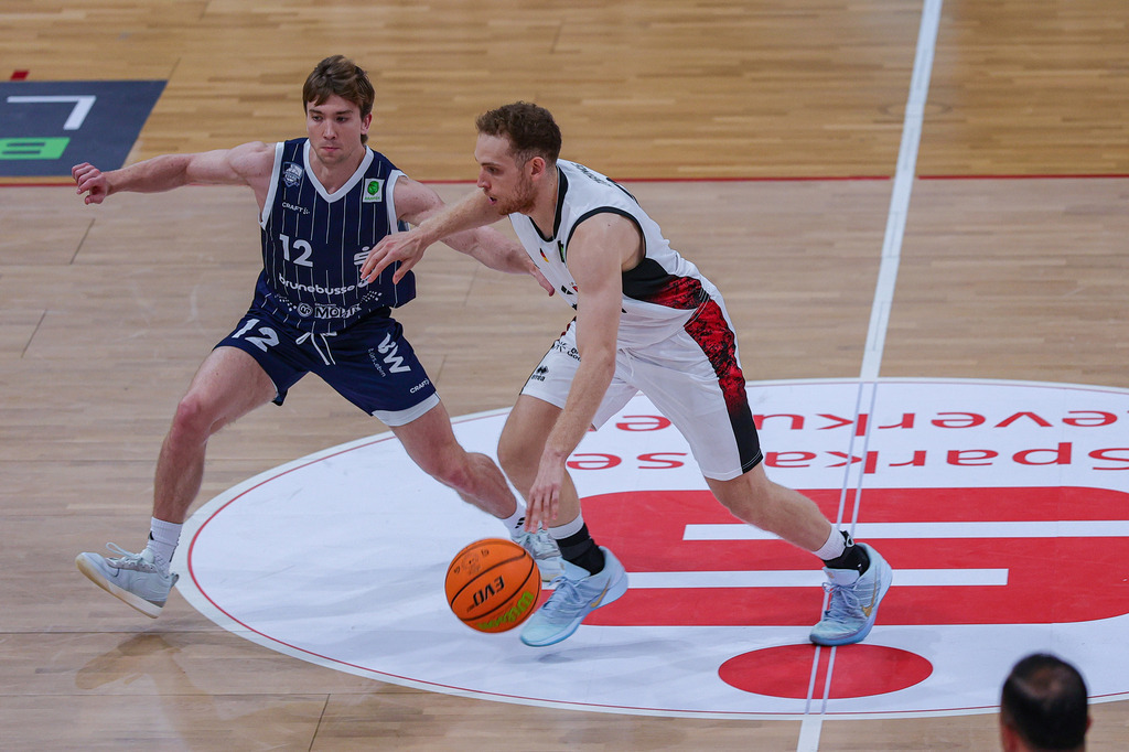 BAYER GIANTS vs VfL Sparkassenstars Bochum-20 | Fotos von Basketballspielen aus dem Raum NRW fotografiert von Gero Mueller-Laschet und Daniel Schaefer - Realisiert mit Pictrs.com