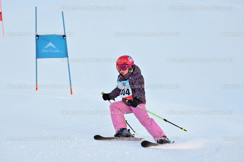 SRF_25.12.2025_0018 | Skirennfotos,Serfaus,Fiss,Ladis,Kinderskirennen,Winter,Tirol,Oberland,skirace,SFL,feelfree,weil wir's genießen,ski,Ski,skifahren,Sonnenplateau, - Realisiert mit Pictrs.com