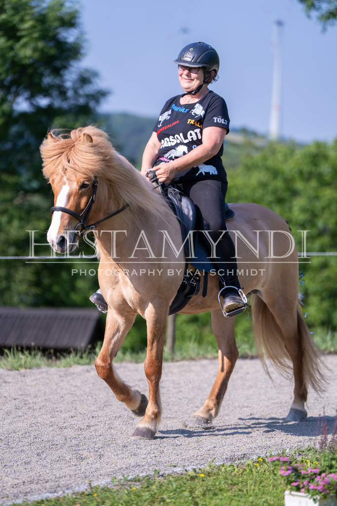 KAI07192 | Ihr sucht einen Fotografen für eure nächste OSI? Ich begleite auch euer Turnier für Islandpferde fotografisch.  - Realisiert mit Pictrs.com