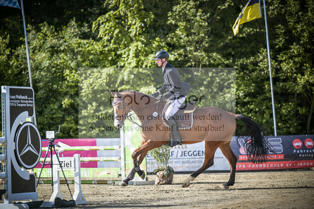 DOS_8383 | Entdecke hochwertige Reitturnierfotos von Foto Oger. Professionell, emotional und authentisch – jetzt Lieblingsmomente im Shop bestellen.Deutschlandweite Turnierfotografie. - Realisiert mit Pictrs.com