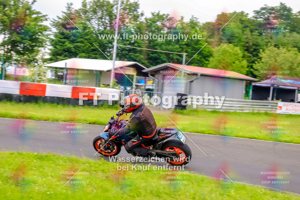 VBK-6288 | Hier findet Ihr Bilder von Touristenfahrten auf der Nürburgring Nordschleife oder von anderen Veranstaltungen die ich besucht habe. Viel Spass beim Durch Schauen 