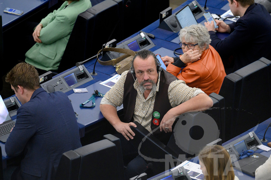 _DWI0225 | Benoît Biteau (MdEP 2019-2024, Europe Écologie, FR), Mitglied des Europäischen Parlaments bei der letzte Plenarsitzung. Das Europäische Parlament in Straßburg, 22.04.2024
 - Realisiert mit Pictrs.com