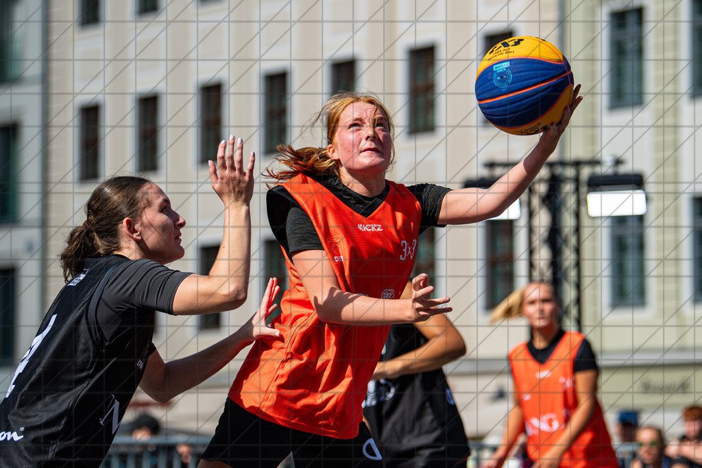 DIE FINALS 2025 | Dt. Meisterschaft 3x3 U18w | //  01.08.25: DIE FINALS 2025 | Dt. Meisterschaft 3x3 U18w / Dresden / Deutschland  //   CREDIT:www.bullenfotos.de, Martin König, Hörner Weg 40, D-49078 Osnabrück, +4917663732967 // Nutzung und Weitergabe nur zu den vereinbarten Zwecken. Presseanfragen an Ersteller. Alle Rechte beim Ersteller. Honorierung nach MFM. - Realisiert mit Pictrs.com