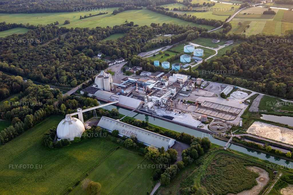 Vue aérienne: Sucrerie d'ERSTEIN / Cristal Union à Erstein dans le département Bas Rhin, France – .Photo: IMG_137895.jpg prise le 18/08/2023 par Werner Riehm/FLY-FOTO.eu – Résolution de l'original: 5472 x 3648 px – Cristal Union - Groupe coopératif sucrier européen