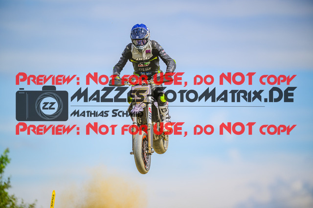 MaZZes_FotoMatrix_240713_6007705_0608 | S2