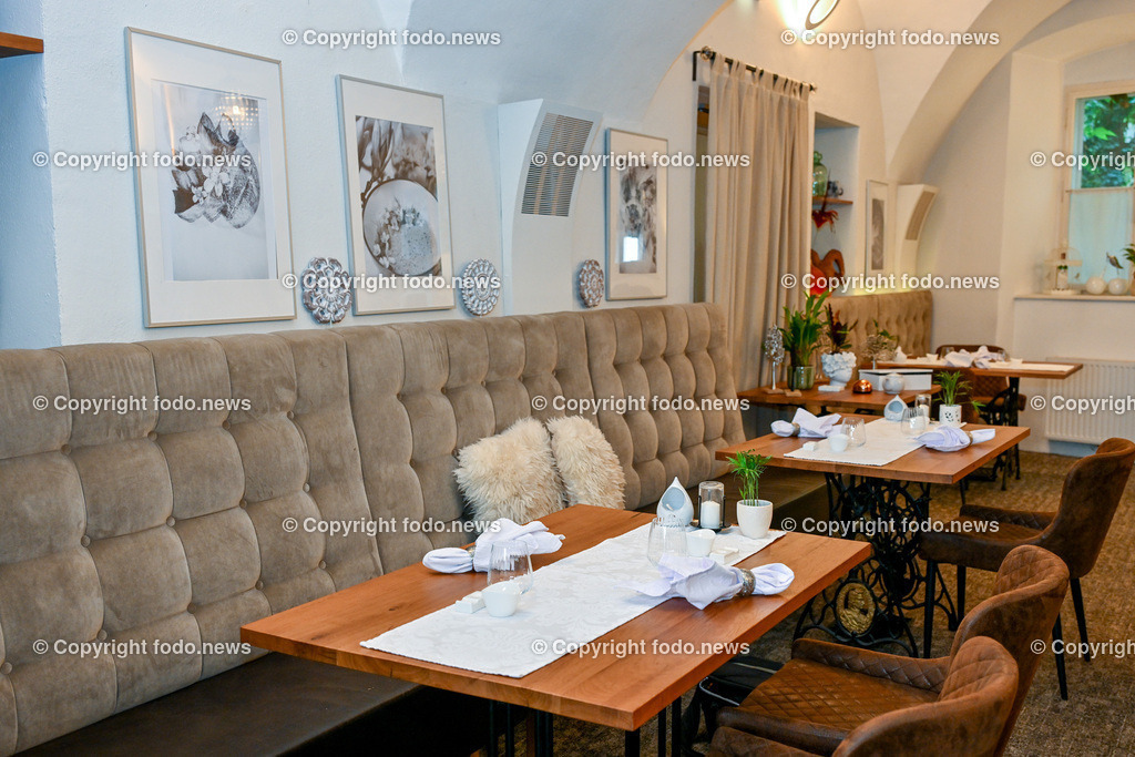 Kliemstein_ Restaurant_ 06.06.2024-2 | 06.06.2024, Linz, AUT, Kliemstein im Salzamt Linz, im Bild Kliemstein und Vino Vitis, Restaurant, Gastronomie