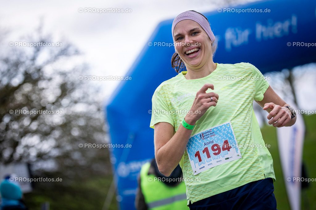 Bonner Nikolauslauf in Bonn, 08.12.2024 | Impressionen vom Bonner Nikolauslauf am 08.12.2024 in Bonn (Freizeitpark Rheinaue). Foto: BEAUTIFUL SPORTS/Axel Kohring