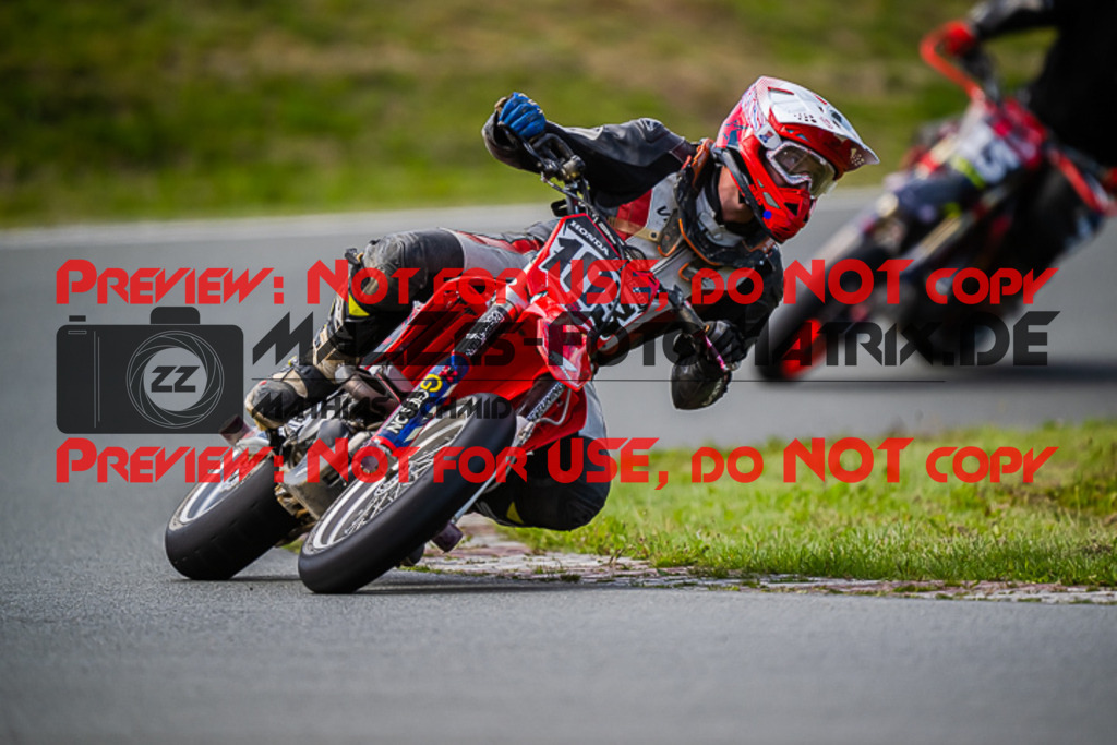 MaZZes_FotoMatrix_220903_2535 | S4