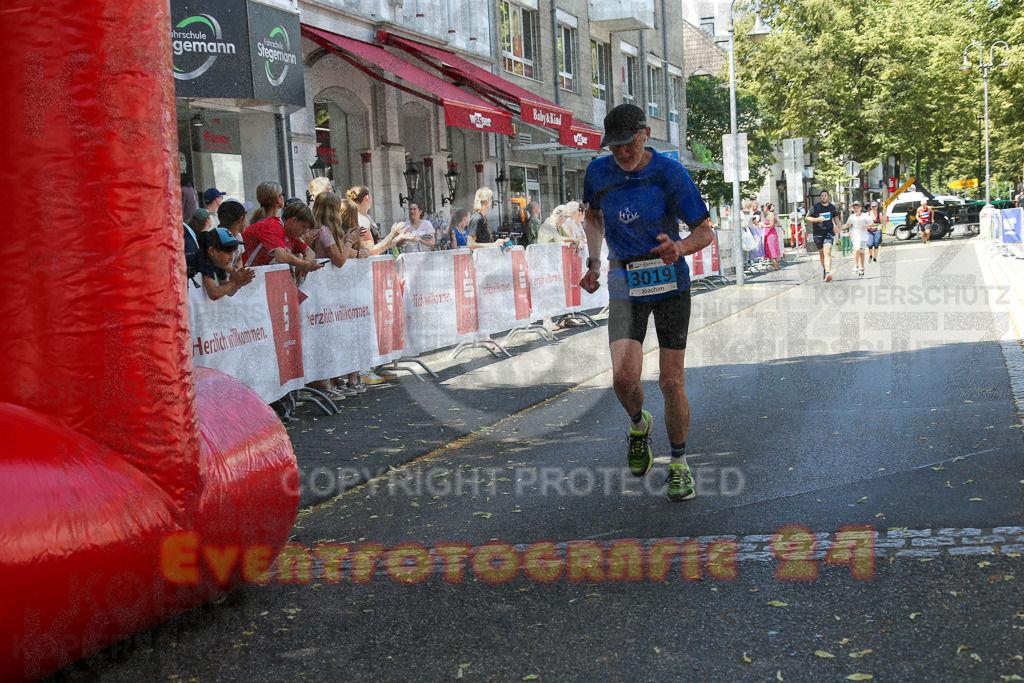 250621_1232_EX1_5978 | Sportfotografie im Rhein-Sieg Kreis, Köln, Bonn, NRW, Rheinland Pfalz, Hessen, etc. Unser Tätigkeitsfeld umfasst den Laufsport vom Volkslauf über den Marathon, Duathlon, Triathon bis zum Ultralauf wie Kölnpfad Ultra oder Schindertrail.