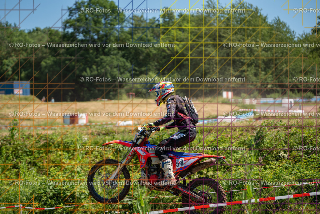 1 Lauf Schlüchtern IGE 2026-205 | Sportfotografie von RO-Fotos: Motorsport, Motocross, Enduro, Laufveranstaltungen und Triathlon. Professionelle Fotos von Sportlern und Events. - Realisiert mit Pictrs.com