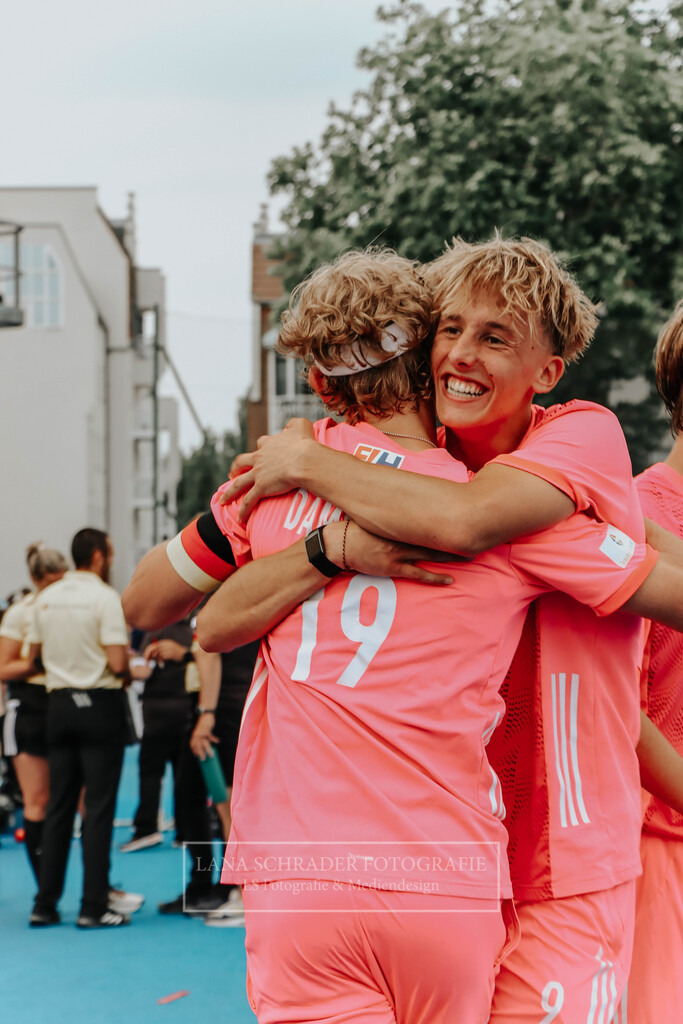 EM_MU18_F_GER-FRA_Lille_bearbeitet (387 von 433) | lanaschraderfotografie - Realisiert mit Pictrs.com