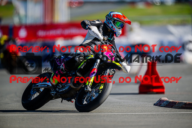 MaZZes_FotoMatrix_220903_1303 | S4