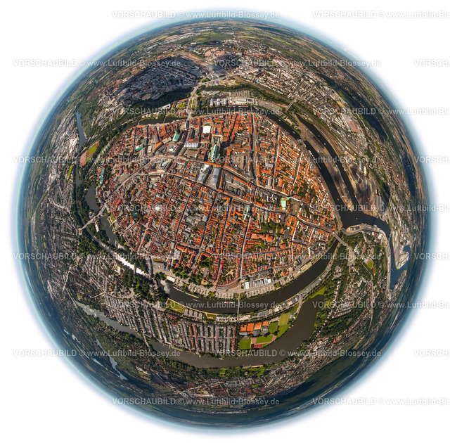 Luebeck12084637B | Altstadt von Luebeck,  St.Jakobi-Kirche, St.Marien-Kirche, St.Petri-Kirche, St.Aegidien-Kirche, Luebecker Dom, Trave, Luebeck, Ostsee, Schleswig-Holstein, Deutschland, Europa