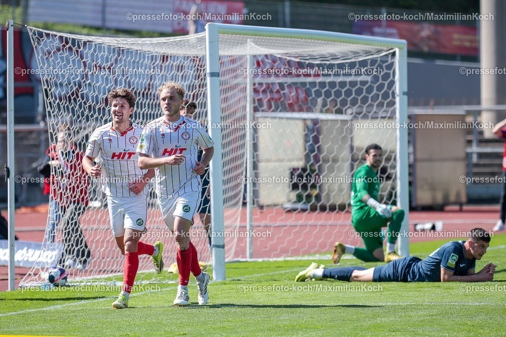 xsefx25042602012 | 25.04.2026, xsefx, Fußball, RL West, Fortuna Köln - SC Wiedenbrück, 31. Spieltag, Südstadion, Saison 2025 2026: Torjubel nach dem Tor zum 2:0 für den SC Fortuna Köln durch Torschütze Timo Bornemann (SC Fortuna Köln, 19) zusammen mit Enzo Wirtz (SC Fortuna Köln, 9) DFB regulations prohibit any use of photographs as image sequences and or quasi-video. Photo: xSabinexEffgenxPressefotoKochx