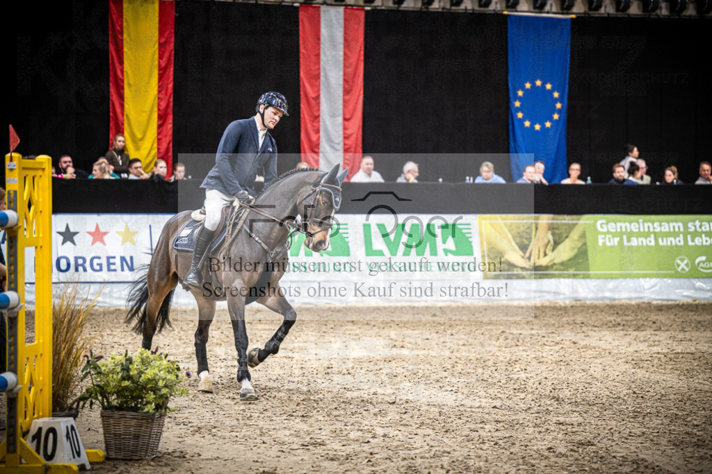 DOS_3023 | Entdecke hochwertige Reitturnierfotos von Foto Oger. Professionell, emotional und authentisch – jetzt Lieblingsmomente im Shop bestellen.Deutschlandweite Turnierfotografie. - Realisiert mit Pictrs.com