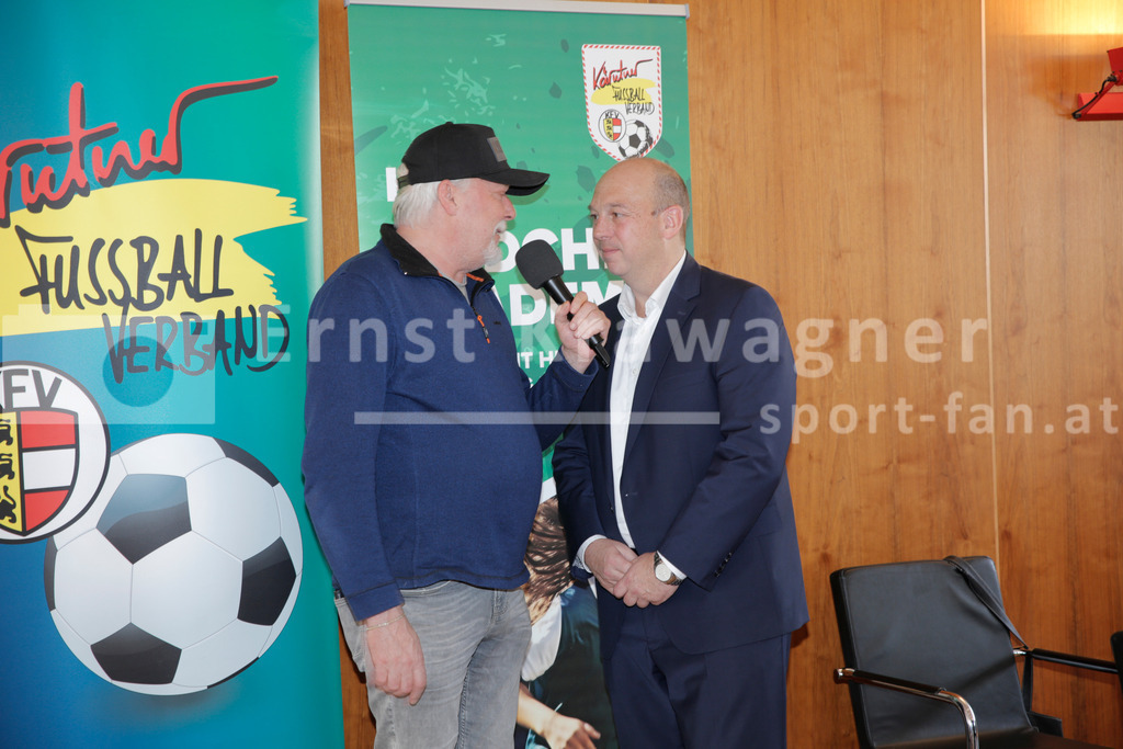 Pressekonferenz mit Mag. Martin Mutz, Rüdiger Wratschnig | Kärntner Fußballverband , Pressekonferenz mit Mag. Thomas Jank, Tamara Krammer, Mag. Martin Mutz, Mag. Gerhard Engl,  KFV Hauptsitz, Klagenfurt , Austria. Photo: Ernst Krawagner - Realisiert mit Pictrs.com