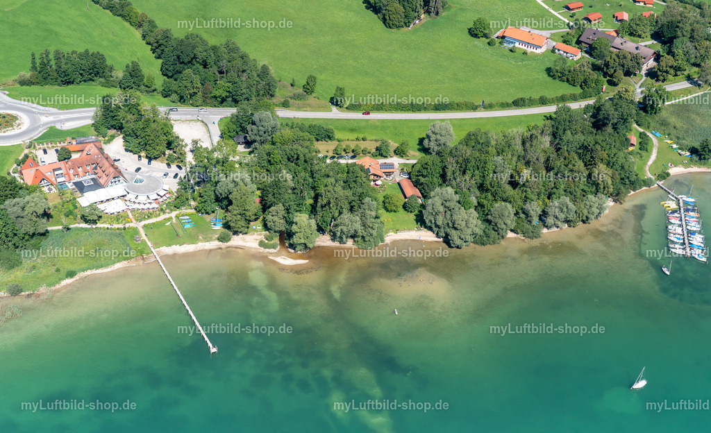 luftbild-malerwinkel-chiemsee-bruno-kapeller | Großformatige Luftbilder für Ihre Werbung als Download oder Print-Produkt. Luftaufnahmen zur Bewertung beim Kauf einer Immobilie, Grundstück. Baudokumentation vom Haus oder Gewerbegebietes. - Realisiert mit Pictrs.com