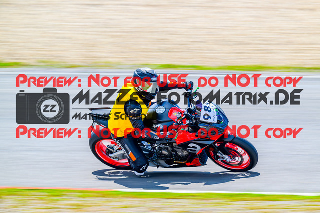 MaZZes_FotoMatrix_240717_6007705_0687 | INST