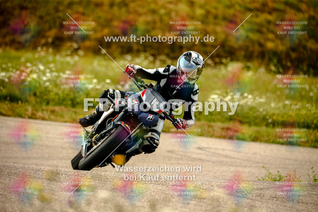 Chambley Juli-0566 | Hier findet Ihr Bilder von Touristenfahrten auf der Nürburgring Nordschleife oder von anderen Veranstaltungen die ich besucht habe. Viel Spass beim Durch Schauen 