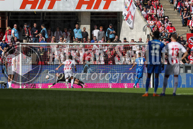 25.04.2026, GER, Fussball, Herren, 1. BL, Saison 2025/2026, 1. FC Köln - Bayer 04 Leverkusen | Patrick Schick (Bayer 04 Leverkusen) erzielt das Tor zum 0:1 
