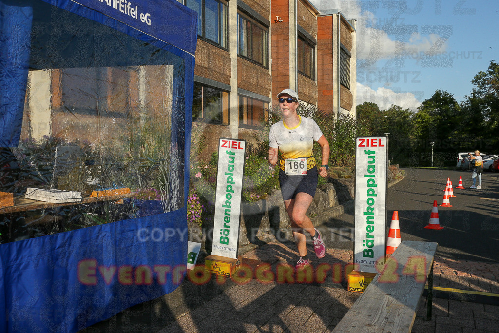 250801_1928_EX1_8028 | Sportfotografie im Rhein-Sieg Kreis, Köln, Bonn, NRW, Rheinland Pfalz, Hessen, etc. Unser Tätigkeitsfeld umfasst den Laufsport vom Volkslauf über den Marathon, Duathlon, Triathon bis zum Ultralauf wie Kölnpfad Ultra oder Schindertrail.