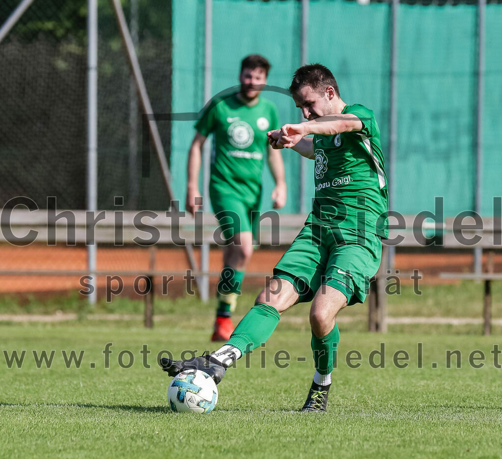 2023-07-09_068_FC_Forstern_gegen_SpVgg_Neuching | Forstern, Deutschland, 09.07.2023:
Fußball, Kreisklasse 2023 / 2024, Testspiel, FC Forstern gegen SpVgg Neuching, Endergebnis: 2:4

Tobias Keserü (FC Forstern, #6)

Foto: Christian Riedel / fotografie-riedel.net
