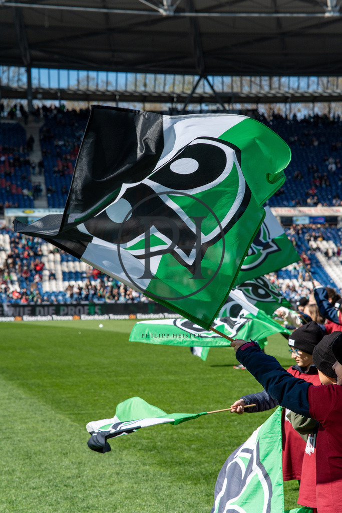 Hannover 96 vs 1. FC Magdeburg – 2. Bundesliga – 29.03.2025 | Szene aus dem 2. Bundesliga-Spiel des 27. Spieltags zwischen Hannover 96 und dem 1. FC Magdeburg am 29. März 2025 in der Heinz von Heiden Arena in Hannover. Endstand: 0:0. Fotografiert von Philipp Heist. - Realisiert mit Pictrs.com