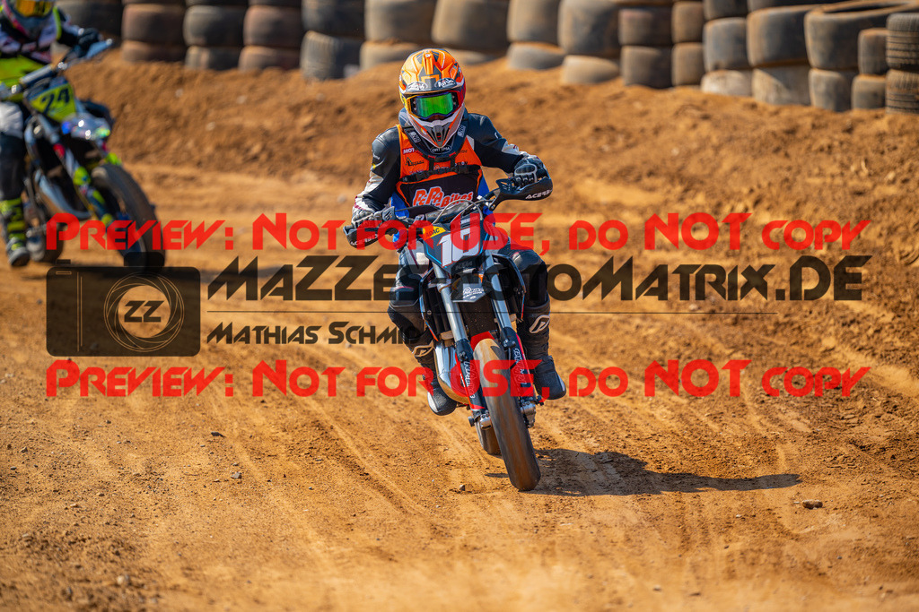 MaZZes-Fotomatrix-20260815-605241 | ROOKIES