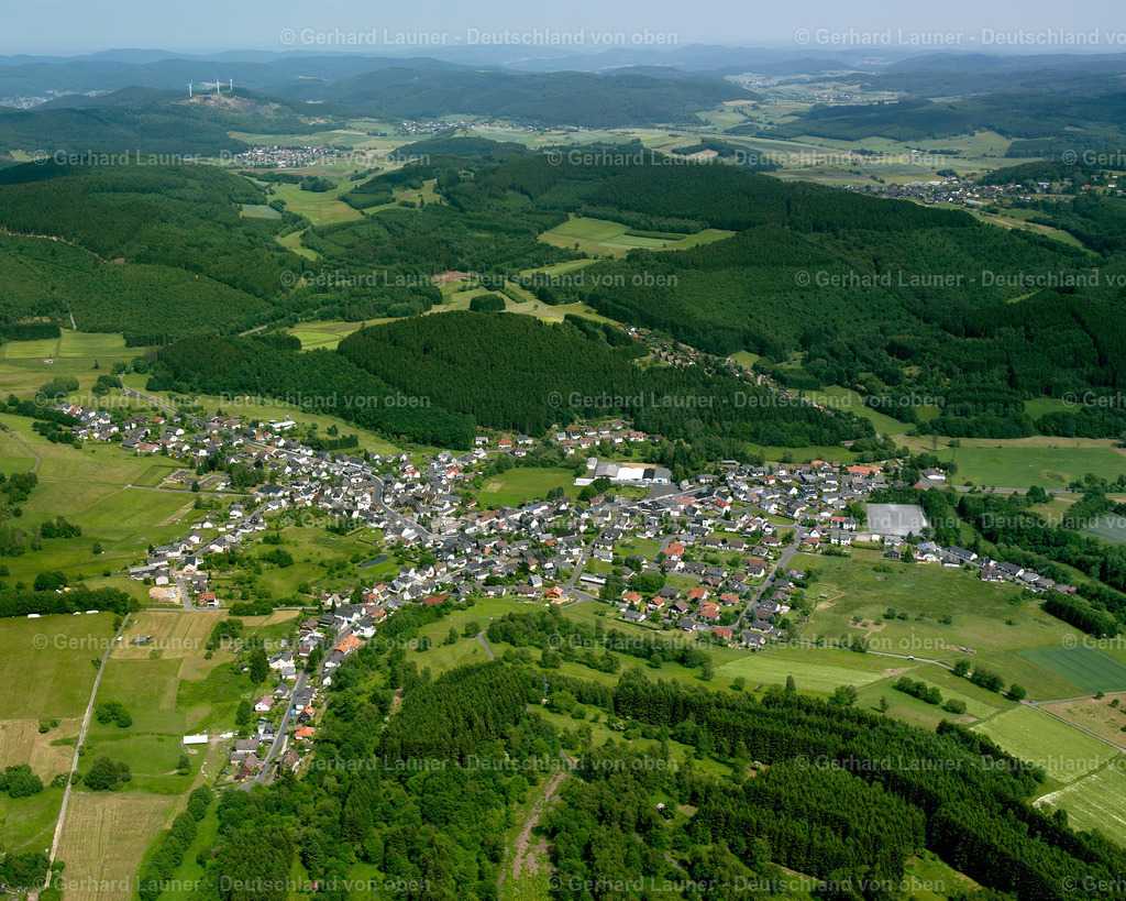 2611018 | MANDELN 09.06.2006 Stadtansicht des Innenstadtbereiches  in Mandeln im Bundesland Hessen, Deutschland // City view on down town  in Mandeln in the state Hesse, Germany Foto: Gerhard Launer
