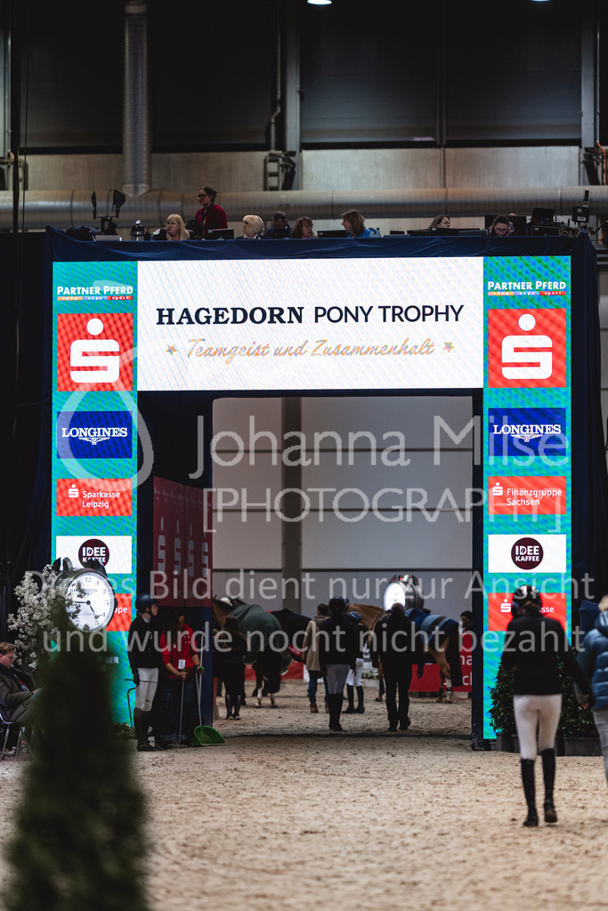 240119_Leipzig_PonyTrophy-547 | Deine schönsten Turniermomente als professionelle Fotos! Entdecke hochwertige Pferdesport-Fotografie im Online-Shop. Jetzt Fotos finden & bestellen!