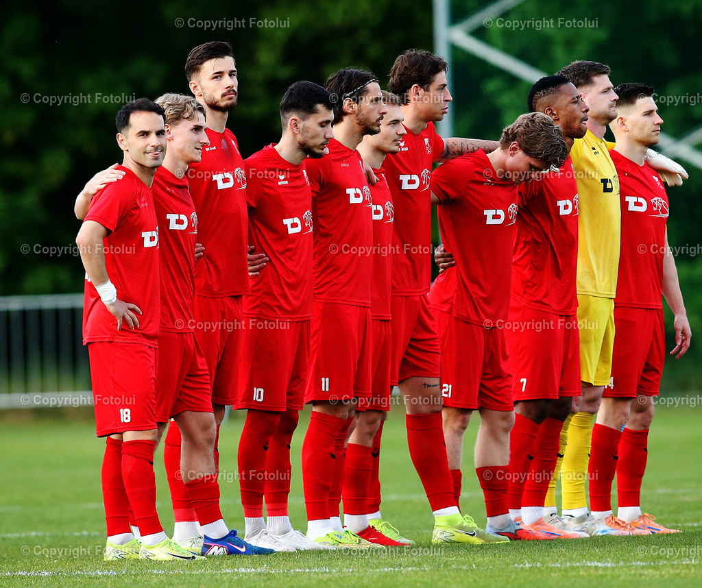 A_LUI_08052026_03 | SPORT FUSSBALL REGIONALLIGA MITTE ASKOE OEDT-SC KALSDORF 08.05.2026 IM BILD: DIE SPIELER VON ASKOE OEDT) FOTOLUI