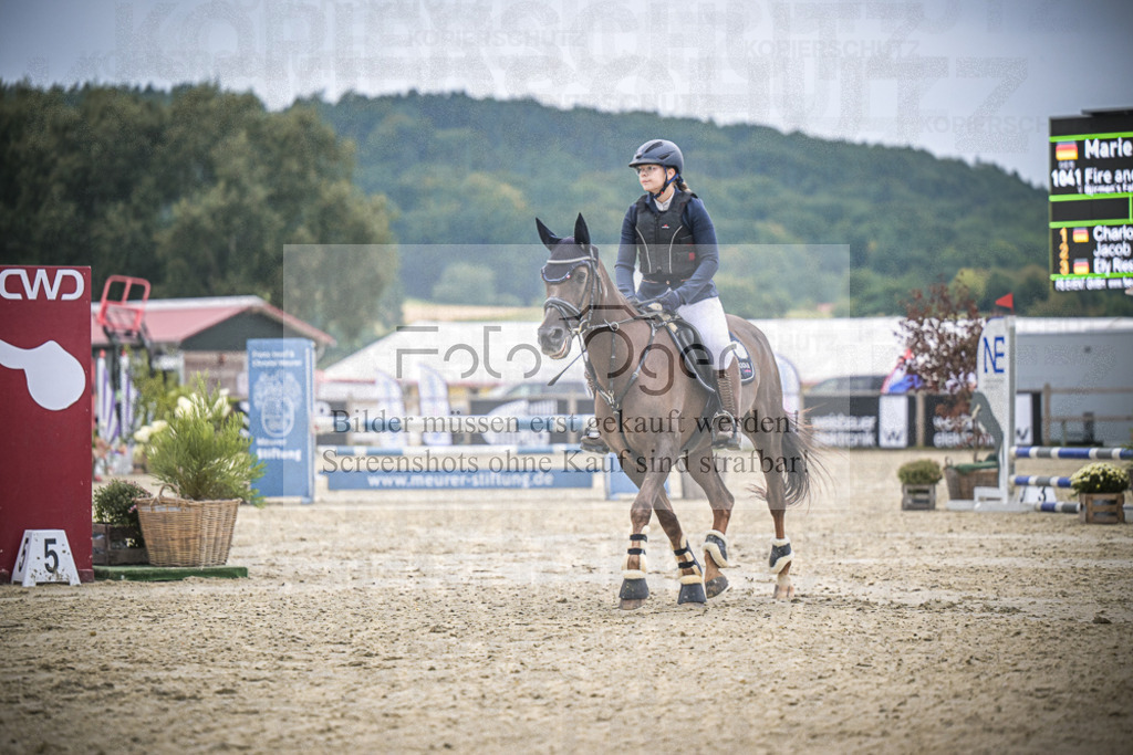 DOS_0879 | Entdecke hochwertige Reitturnierfotos von Foto Oger. Professionell, emotional und authentisch – jetzt Lieblingsmomente im Shop bestellen.Deutschlandweite Turnierfotografie. - Realisiert mit Pictrs.com