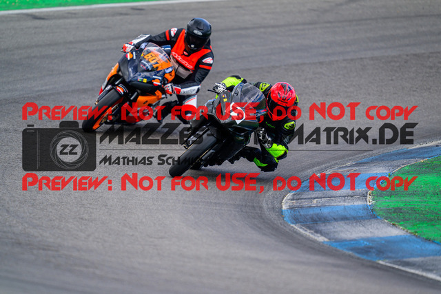 MaZZes_FotoMatrix_240615_6007705_2606 | GELB