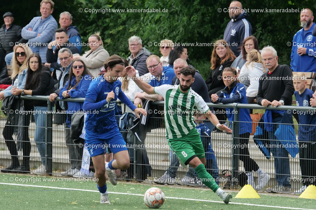 Fußball : Bezirksliga : TV Voerde - FC Sterkrade 72 | Fußball : Bezirksliga : TV Voerde - FC Sterkrade 72 am 25.05.2025 in Voerde - Realisiert mit Pictrs.com