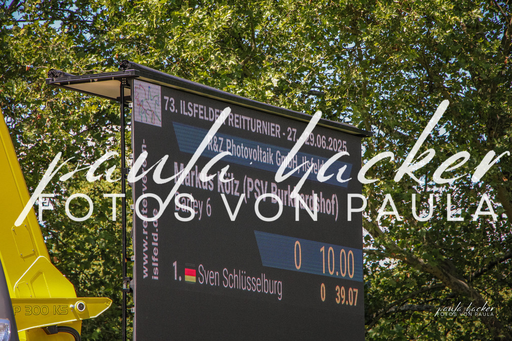 IMG_9567 | Erleben Sie dynamische Sport- und emotionale Tierfotografie in Süddeutschland mit Fotos von Paula. Spezialisiert auf Pferde- und Hundefotografie sowie Sportevents. Kontaktieren Sie mich für einzigartige und ausdrucksstarke Bilder Ihrer besonderen Momente. - Realisiert mit Pictrs.com
