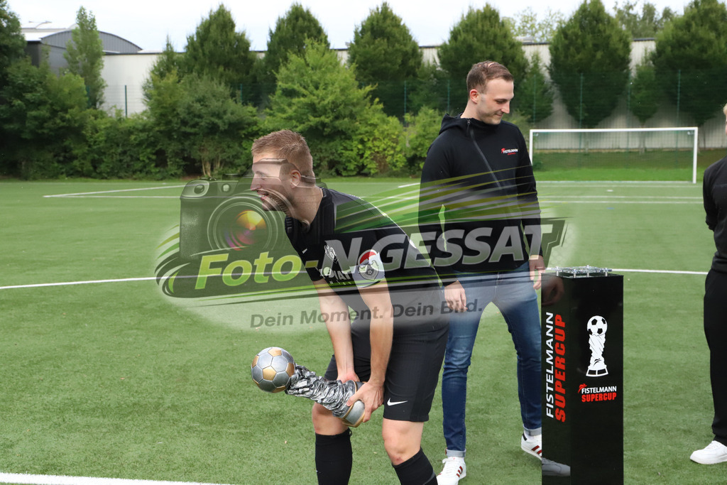 SC Bünde - BV 21 Stift-Quernheim | Auf dem Bild zu sehen: Maximilian LaegeSC Bünde, BV 21 Stift-Quernheim, Fistelmann Supercup, Hunnebrock, Deutschland  - Realisiert mit Pictrs.com