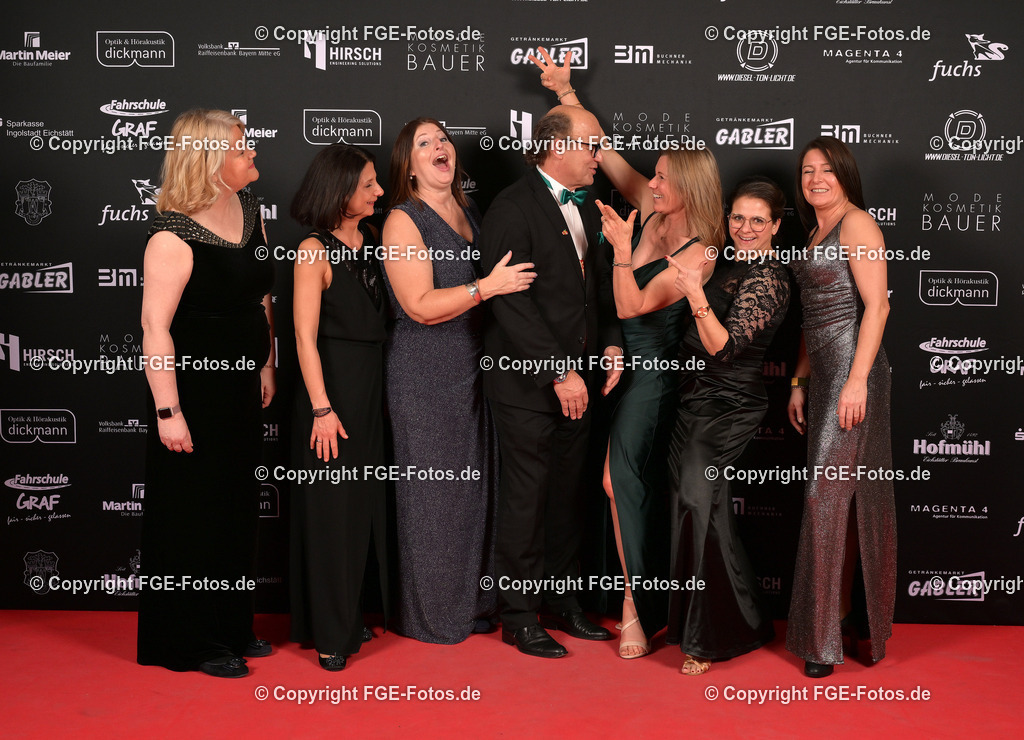 20240128-fge-fotos-0401 | Hofball der FGE am 28.01.2024 im Alten Stadttheater in Eichstätt. - Realisiert mit Pictrs.com