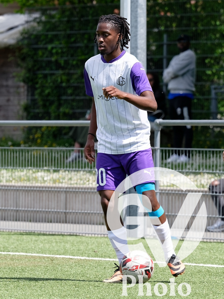 FC Vernier  v UGS FC  - 2eme ligue inter  | Geneva, Switzerland - April 19 : during the 2eme ligue inter  match between FC Vernier  and UGS FC  at Stade de Vernier on April 19 , 2026 in Geneva, Switzerland.