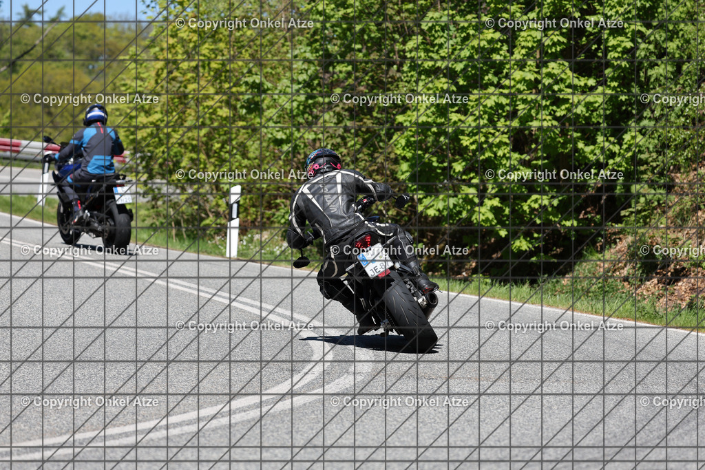 IMG_9565 | Fotograf am Kyffhäuser. Onkel Atze. Kyffhäuser Rennstrecke. Café36. Motorsportfotografie. - Realisiert mit Pictrs.com