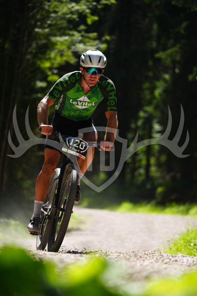 FC102283 | Fotogalerie der Treibjagd im Dunkelwald - Dein MTB Etappenrennen im Erzgebirge - Realisiert mit Pictrs.com