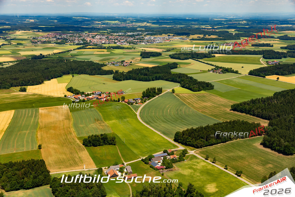 Das Luftbild zeigt : Stadla Hemau - Die Luftaufnahme wurde 2023 vom UL-Flugzeug aus erstellt ( keine Drohne ) - Hochauflösende Luftaufnahme - Für grossformatige Ausdrucke geeignet. Die Geschenkidee !Mit Lizenz und Bildrechte bestellbar