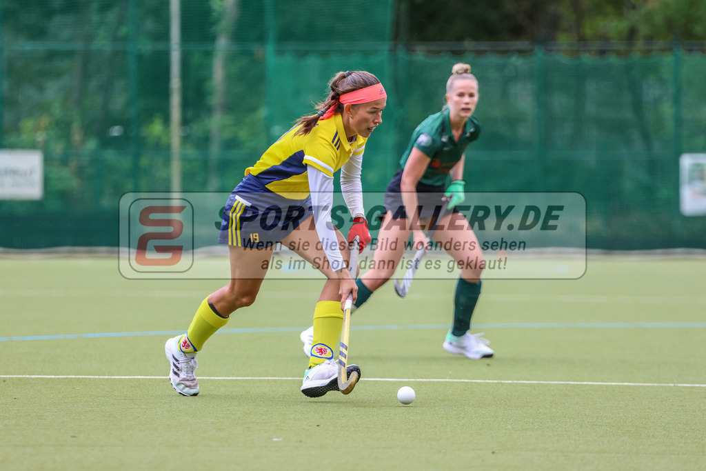 Raffelberg-Braunschweig-9 | Emma Nolting (Eintracht Braunschweig #19), Club Raffelberg - Eintracht Braunschweig am 17.9.2022 in der Hockeyanlage Club Raffelberg, Duisburg