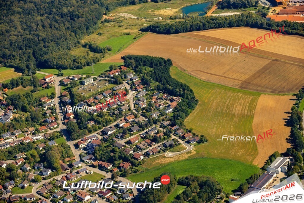 Das Luftbild zeigt : Siemensstraße Bogen - Die Luftaufnahme wurde 2023 vom UL-Flugzeug aus erstellt ( keine Drohne ) - Hochauflösende Luftaufnahme - Für grossformatige Ausdrucke geeignet. Die Geschenkidee !Mit Lizenz und Bildrechte bestellbar