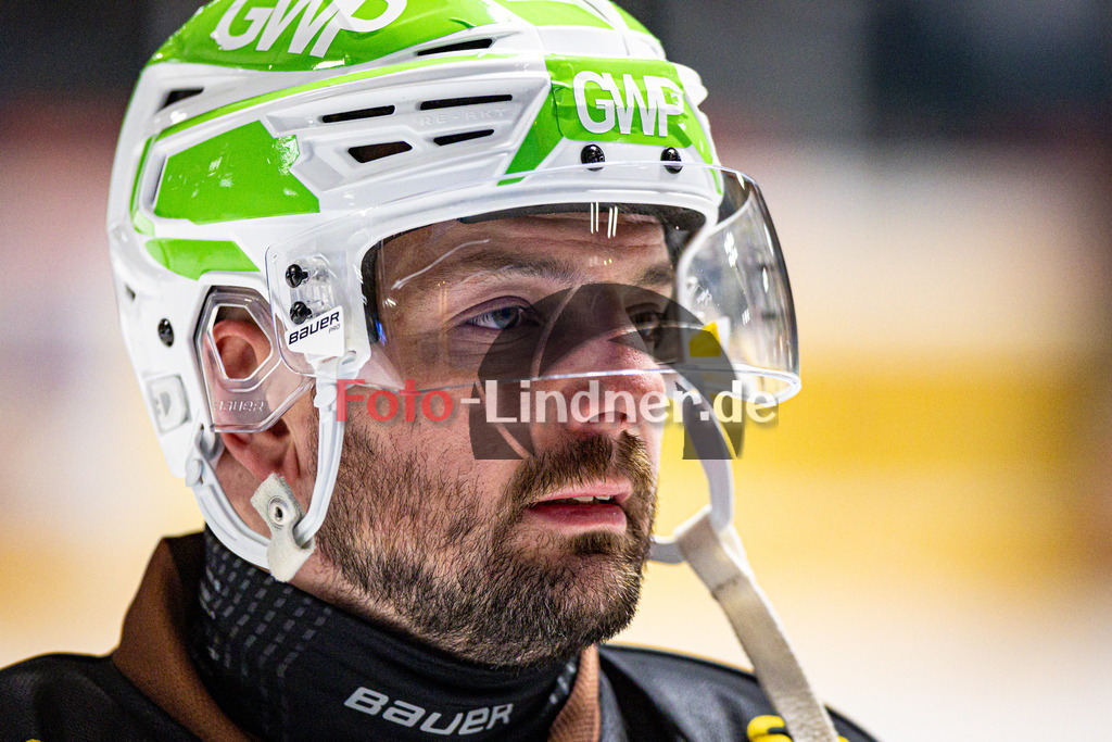 EHC Königsbrunn PINGUINE gegen TSV Peißenberg MINERS | Eishockey Bayernliga Herren Playoffs Viertelfinale 2024/25 - Spiel 1 von 7, EHC Königsbrunn PINGUINE gegen TSV Peißenberg MINERS, 20250207,Marius KLEIN (MINERS 25) Portrait, Aufwärmen,2025-02-07 in Peißenberg (Eisstadion Peißenberg)Marius KLEIN (MINERS 25)Copyright: WolfgangxLindner foto-lindner.de
